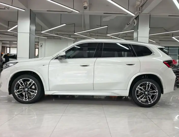 BMW X1 2023 Model sDrive25Li X Design Set – фото 4