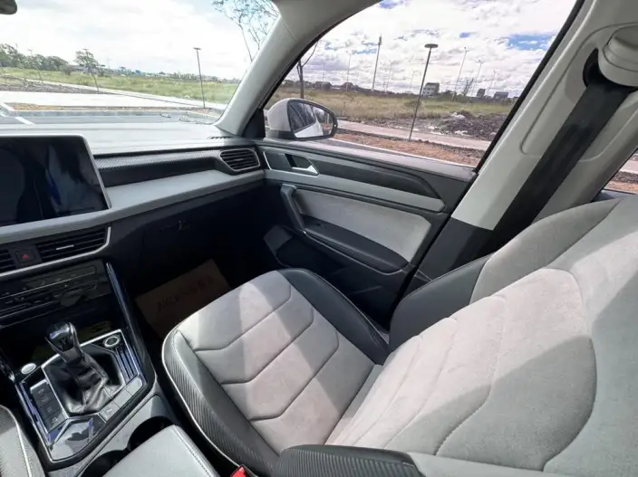 Tayron X 2023 Model 330TSI 2WD Noble High Power Edition – фото 8
