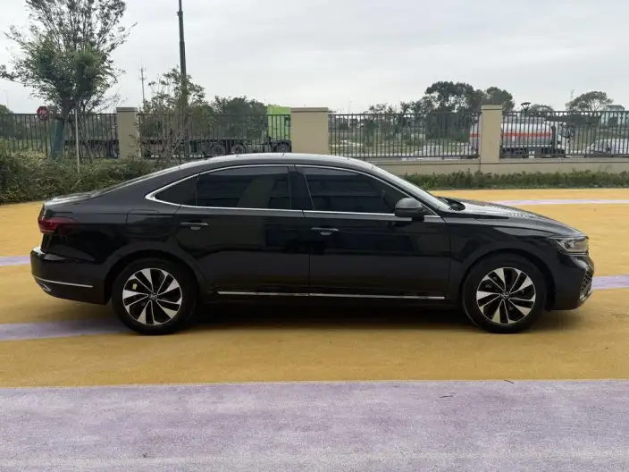 Volkswagen Passat 2023 Model Facelift 280TSI Starry sky Elite Edition – фото 8