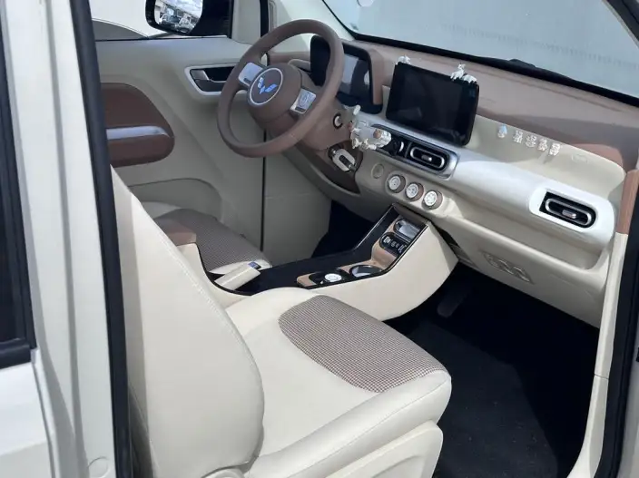 Wuling Hongguang MINIEV 2024 Model 215km Advanced version Lithium Iron Phosphate – фото 7