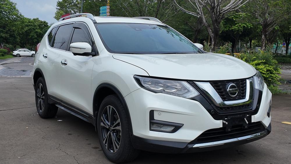 Nissan X-Trail 2020 2.5L CVT Luxury Navigation 4WD – фото 3
