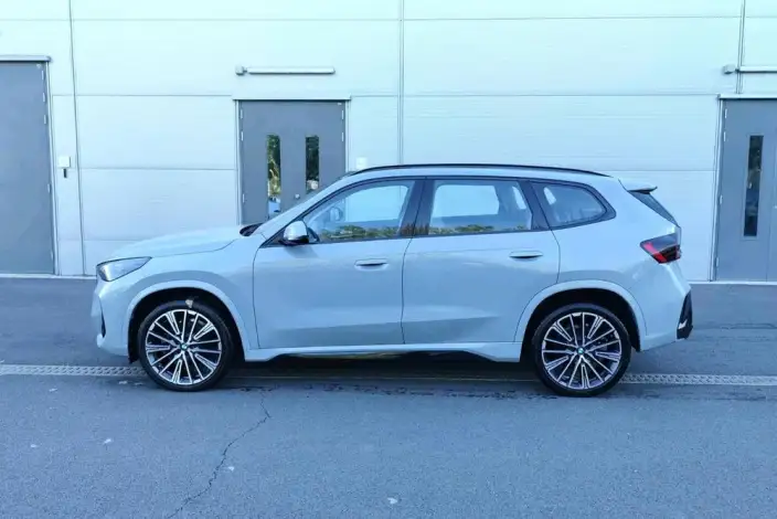 BMW X1 2026 Model xDrive25Li M Sports Night Set – фото 3