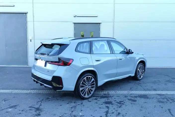 BMW X1 2026 Model xDrive25Li M Sports Night Set – фото 5