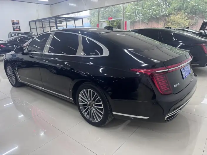 HONGQI H9 2022 Model 2.0T Smart Flag Enjoy Edition