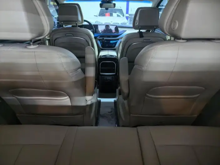 Buick GL8 2023 Model ES Luzun 2.0T Exclusive Model – фото 7