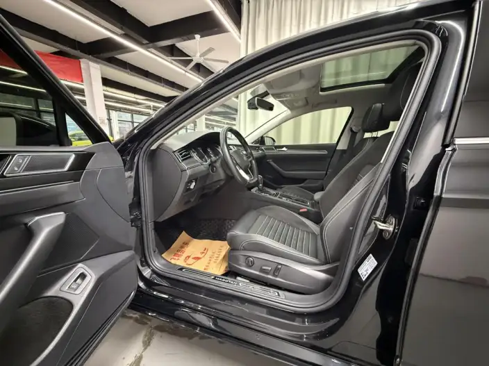 Volkswagen Magotan 2020 Model 330TSI DSG Leading Model – фото 10