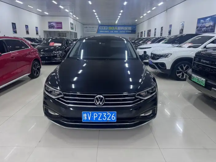 Volkswagen Magotan 2021 Model 330TSI DSG 30th Anniversary Memorial Edition – фото 2