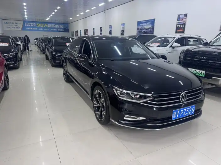 Volkswagen Magotan 2021 Model 330TSI DSG 30th Anniversary Memorial Edition – фото 3