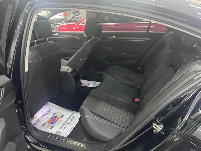 Volkswagen Magotan 2021 Model 330TSI DSG 30th Anniversary Memorial Edition – фото 9