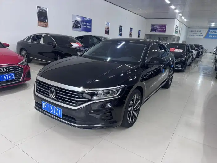 Volkswagen Passat 2023 Model Facelift 330TSI Deluxe Edition – фото 1
