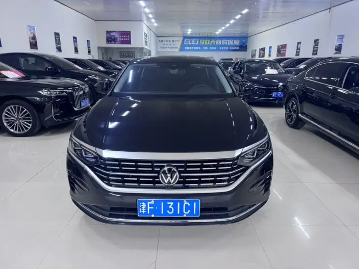 Volkswagen Passat 2023 Model Facelift 330TSI Deluxe Edition – фото 2