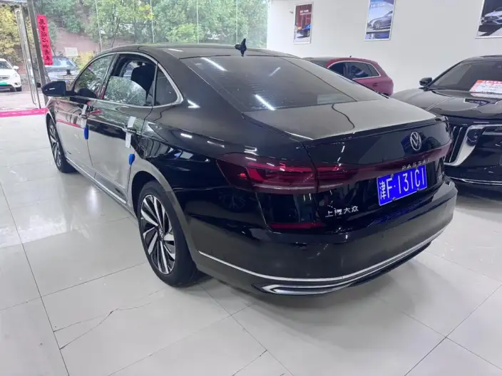 Volkswagen Passat 2023 Model Facelift 330TSI Deluxe Edition – фото 4