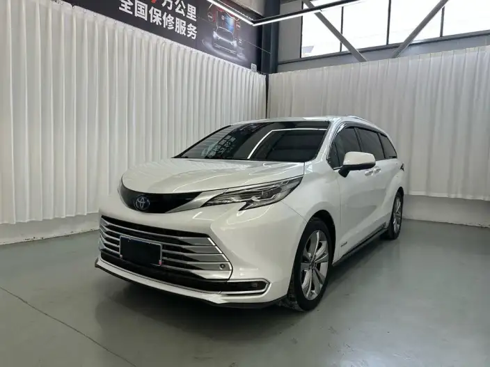 Toyota Sienna 2021 Model 2.5L Hybrid Premium Edition – фото 1