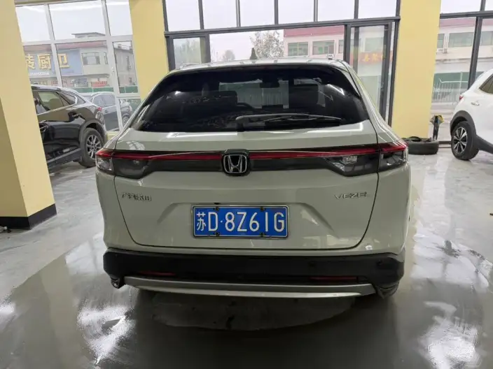 Honda Vezel 2023 Model 1.5L CVT Deluxe Edition – фото 5