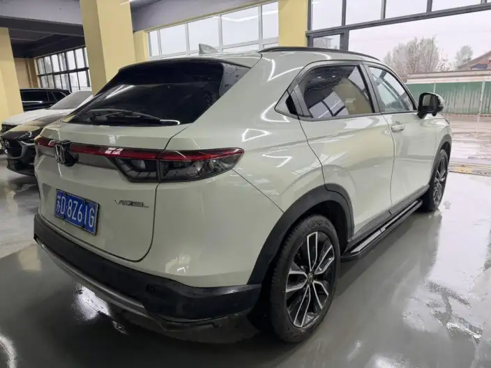 Honda Vezel 2023 Model 1.5L CVT Deluxe Edition – фото 6