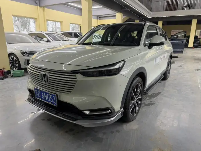 Honda Vezel 2023 Model 1.5L CVT Deluxe Edition
