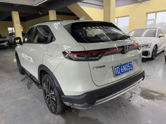 Honda Vezel 2023 Model 1.5L CVT Deluxe Edition
