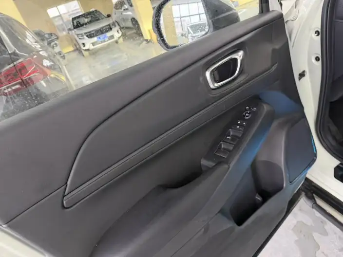 Honda Vezel 2023 Model 1.5L CVT Deluxe Edition – фото 9