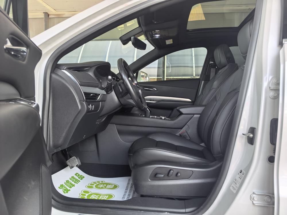 Cadillac XT4 2020 Facelift 28T 2WD Leading – фото 9