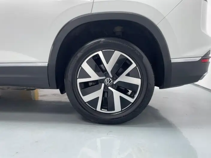 Volkswagen Tayron 2023 Model 330TSI 2WD Luxury Plus Advanced version – фото 9