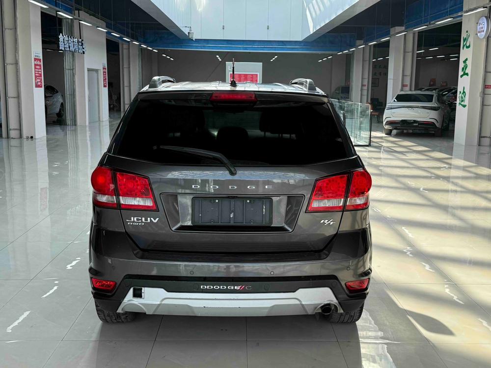 Dodge Caliber 2015 2.0TD AWD Premium – фото 5