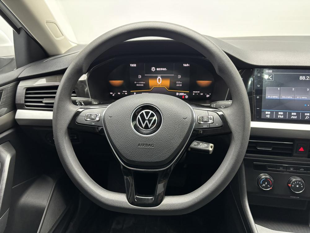 Volkswagen Lavida 2022 1.5L Automatic Comfort – фото 16
