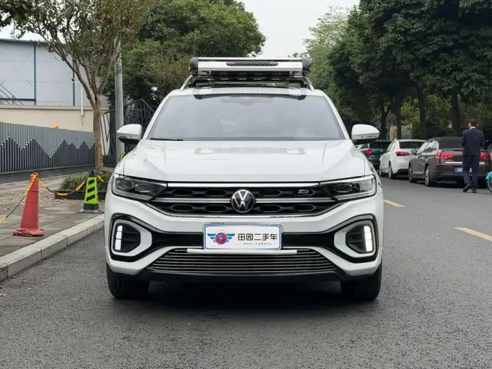 Volkswagen T-Roc 2023 Model 300TSI DSG Chenguang Edition – фото 2