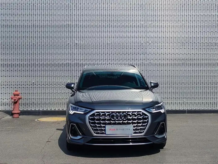 AUDI Q3 2024 Model 40 TFSI Fashion Dynamic Model – фото 2
