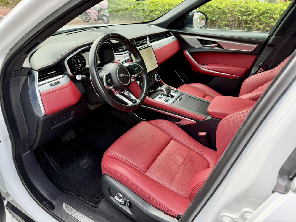Jaguar F-PACE 2021 250PS R-Dynamic S – фото 23