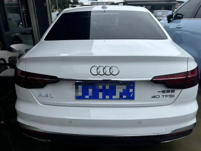 Audi A4 L 2022 Model 40 TFSI Fashion Dynamic Model – фото 4