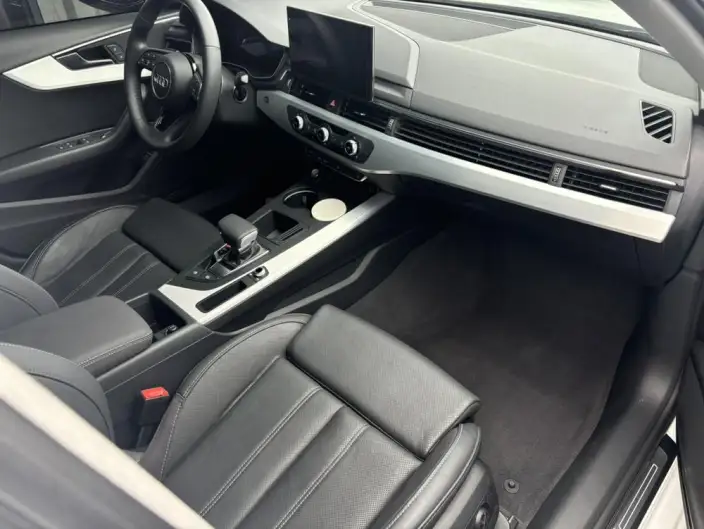 Audi A4 L 2022 Model 40 TFSI Fashion Dynamic Model – фото 8