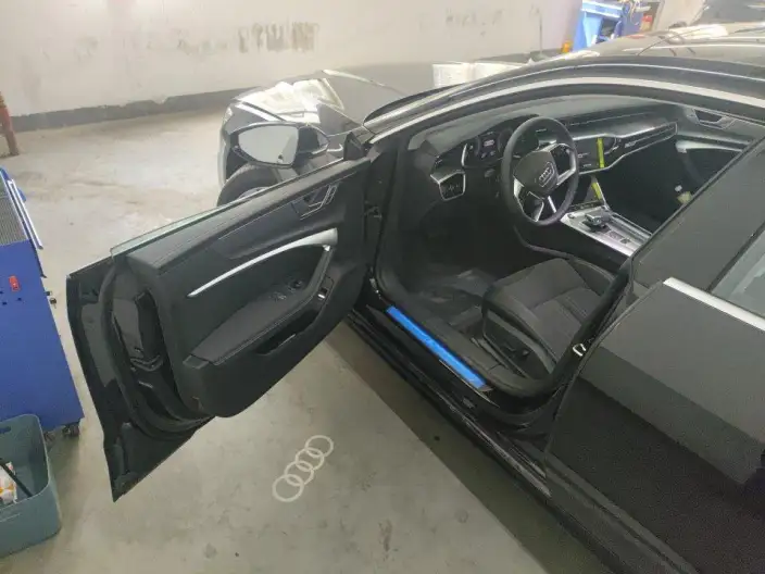 Audi A7 L 2025 Model 45 TFSI Luxury Model – фото 8