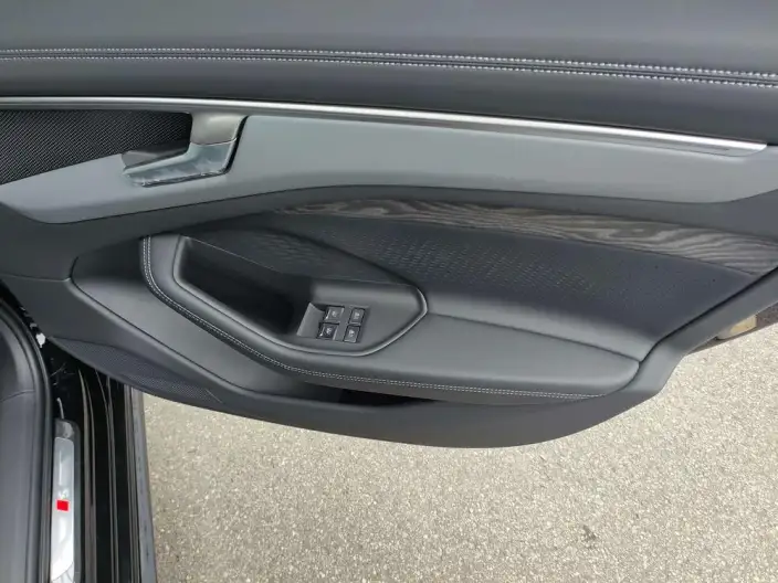 Audi A6L 2026 Model 2.0T Exclusive Model – фото 7