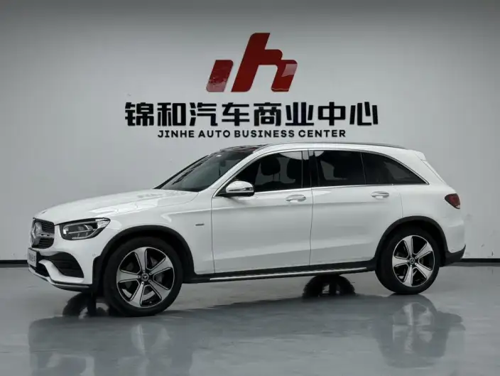 Mercedes-Benz GLC 2022 Model GLC 300 L 4MATIC Dynamic Model Collector Edition – фото 1