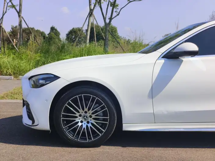 Mercedes-Benz C-Class 2023 Model Facelift C 260 L Sports Edition – фото 4
