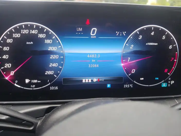 Mercedes-Benz C-Class 2023 Model Facelift C 260 L Sports Edition – фото 6