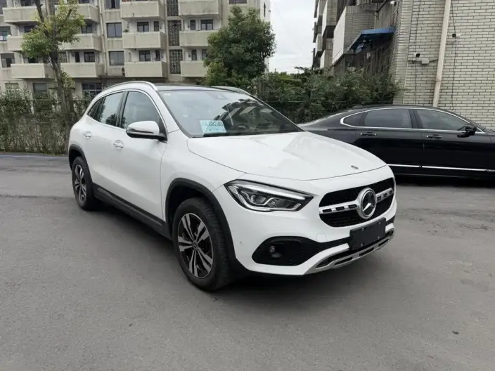Mercedes-Benz GLA 2023 Model GLA 220 – фото 3