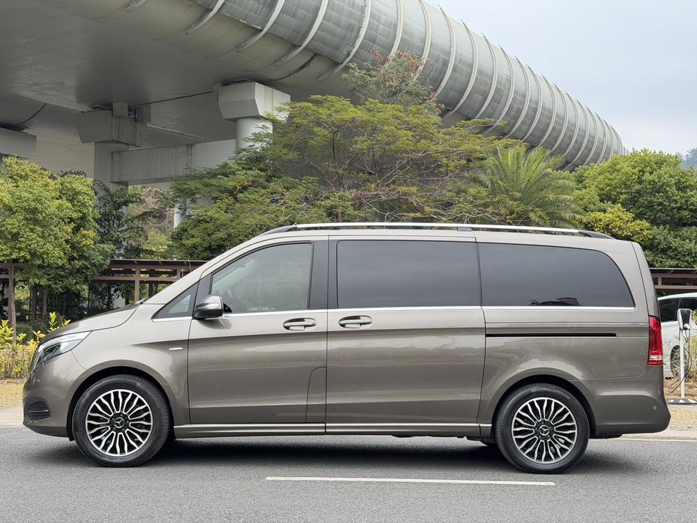Mercedes-Benz V-Class 2017 модификация V 260 Premium Edition – фото 4