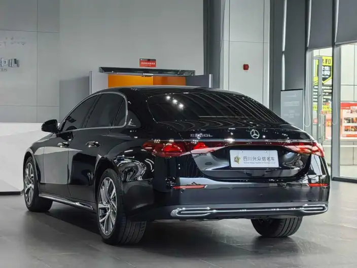 Mercedes-Benz E-Class 2025 Model E 300 L Fashion Model sedan – фото 4