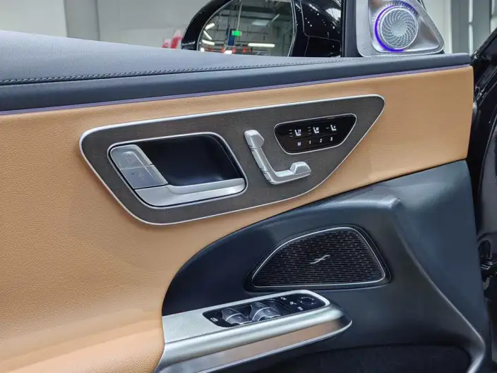 Mercedes-Benz E-Class 2025 Model E 300 L Fashion Model sedan – фото 9