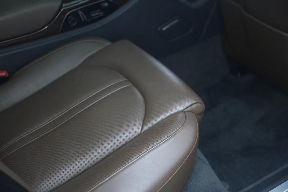 Audi A8 2013 модификация A8L 45 TFSI quattro Exclusive тип – фото 26