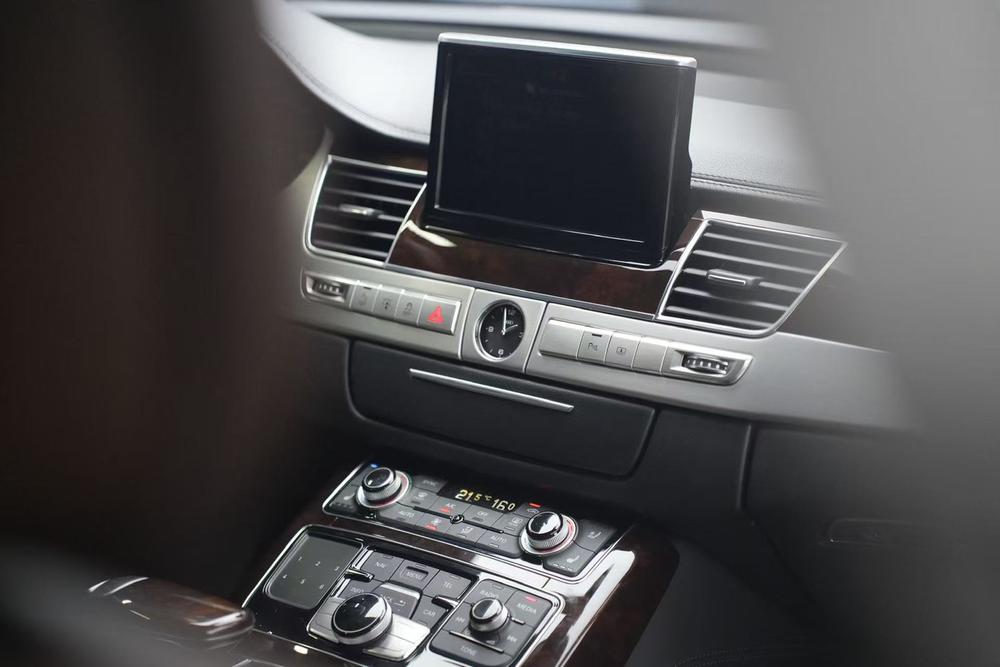 Audi A8 2013 модификация A8L 45 TFSI quattro Exclusive тип – фото 29