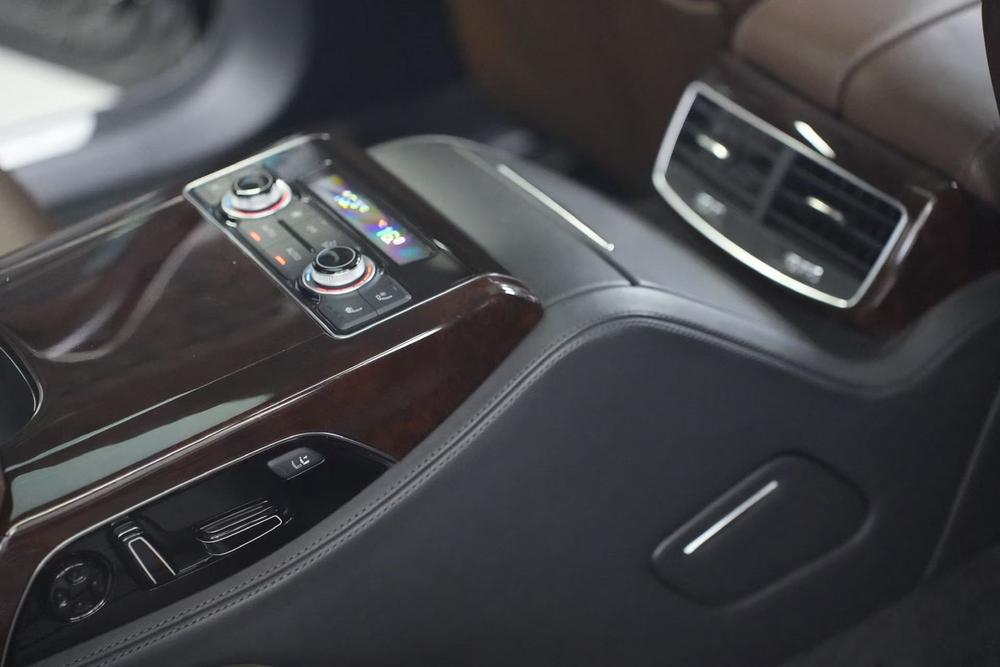 Audi A8 2013 модификация A8L 45 TFSI quattro Exclusive тип – фото 30
