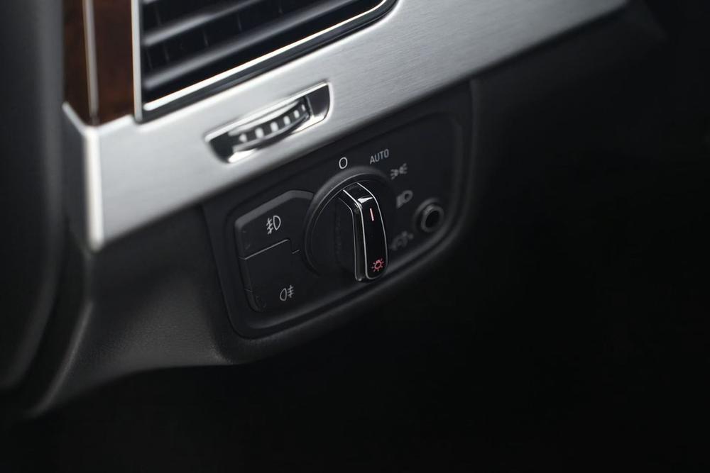Audi A8 2013 модификация A8L 45 TFSI quattro Exclusive тип – фото 43