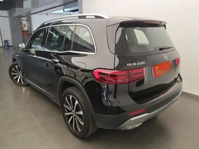 Mercedes-Benz GLB 2025 Model GLB 220 Fashion Model – фото 3
