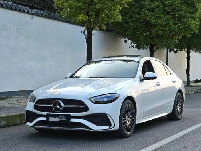 Mercedes-Benz C-Class 2024 Model C 200 L Sports Edition – фото 1