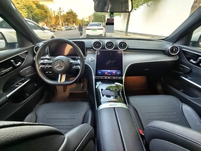 Mercedes-Benz C-Class 2024 Model C 200 L Sports Edition – фото 7