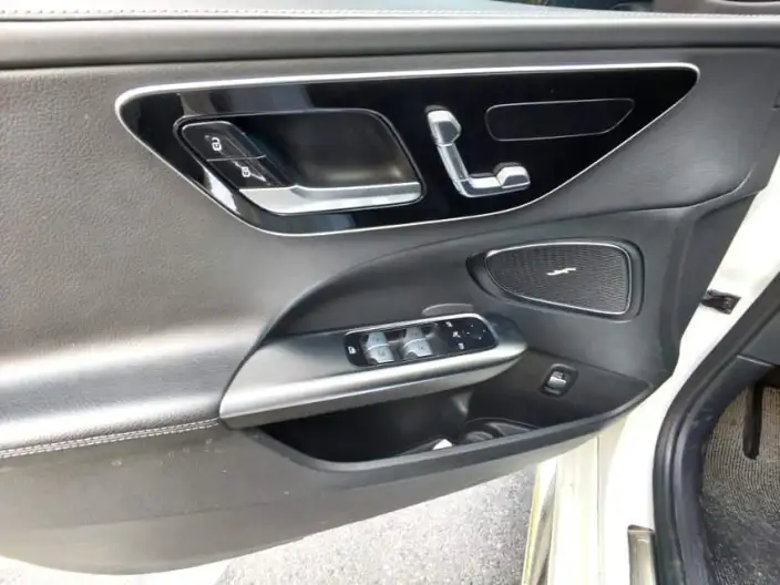 Mercedes-Benz C-Class 2024 Model C 200 L Sports Edition – фото 10