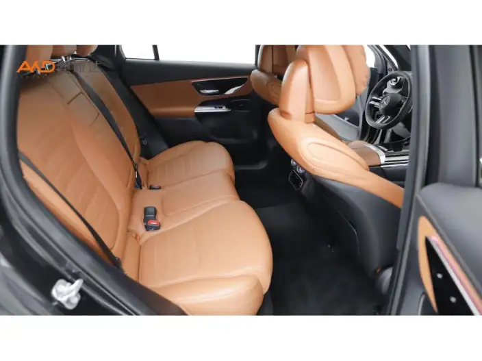 Mercedes-Benz GLC 2025 Model GLC 260 L 4MATIC Luxury Model 5 seat – фото 8
