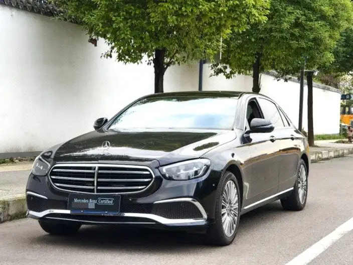 Mercedes-Benz E-Class 2022 Model E 300 L Fashion Model sedan – фото 1